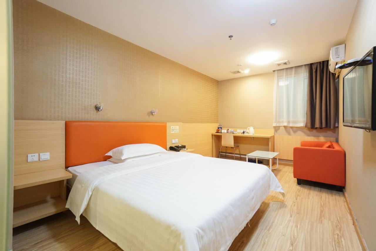 Jia Mei Xin Holiday Hotel Baiyun Airport Branch Cantão Exterior foto