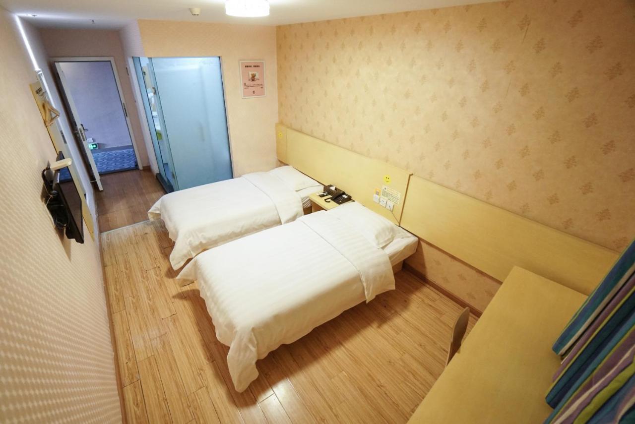 Jia Mei Xin Holiday Hotel Baiyun Airport Branch Cantão Exterior foto